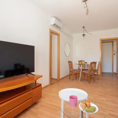 00 Sagrada Familia Apartment